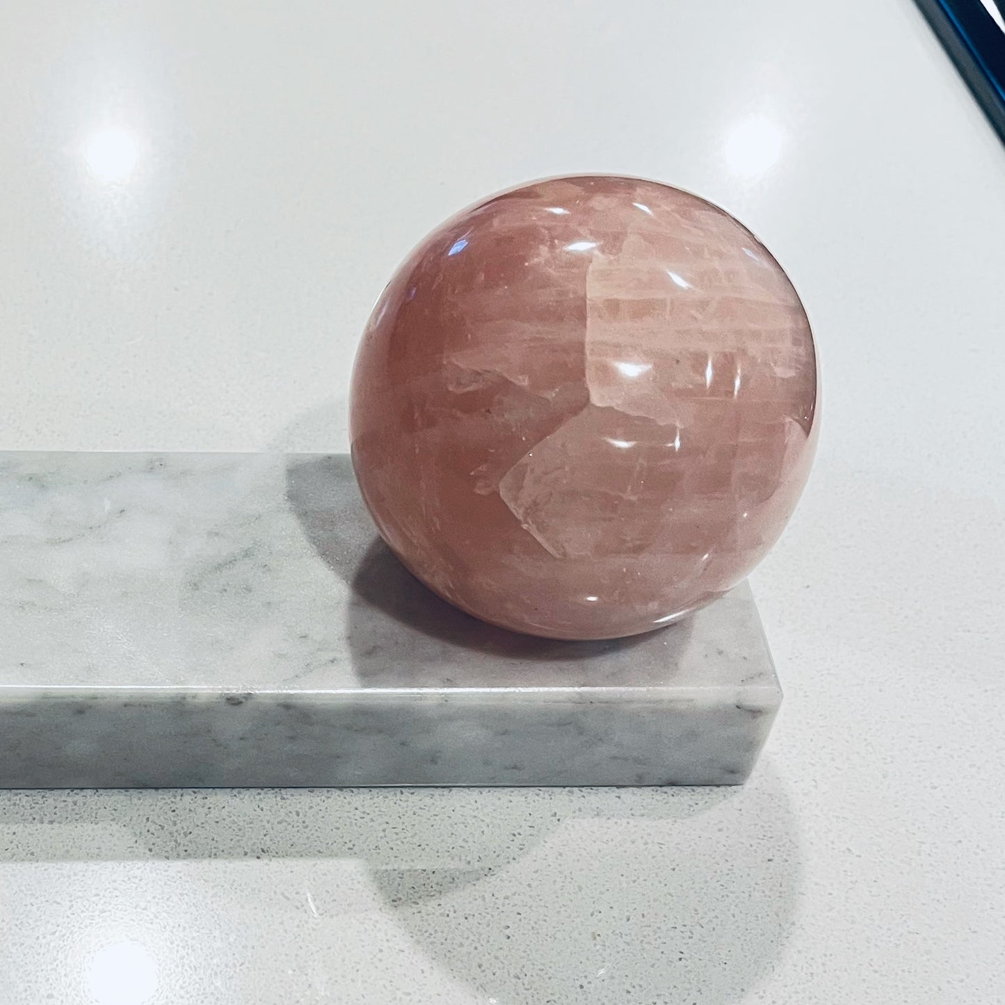 Onyx Wine Bottle Holder / Sphere Holder