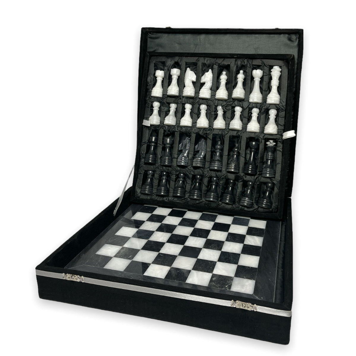 Black and White Chess Game