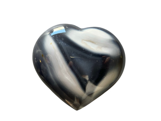 Polished Blue Agate Heart – Sculptural Crystal Accent for Gifting or Decor