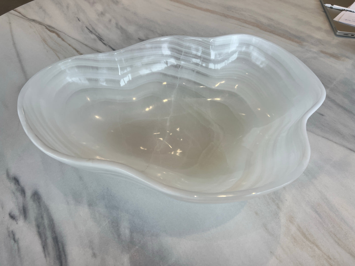 Hand-Carved White Onyx Bowl – Serene Crystal Accent from Mexico 19"